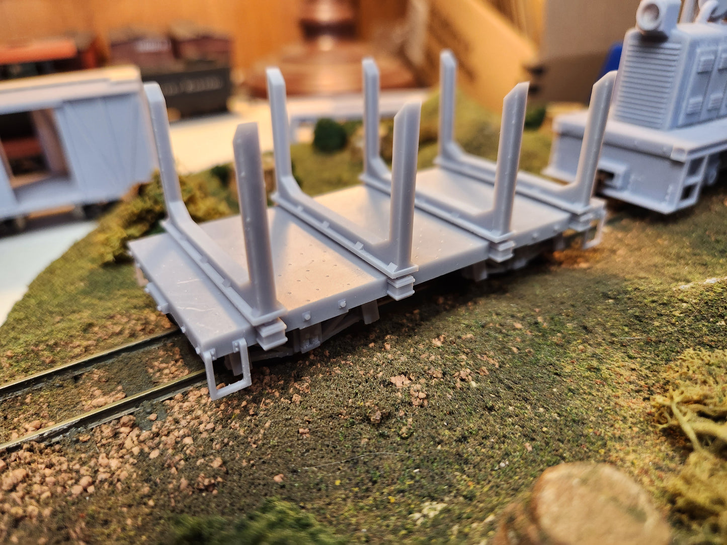 On30 3D Printed 16ft Flat Car with log bunks(Set of 2)