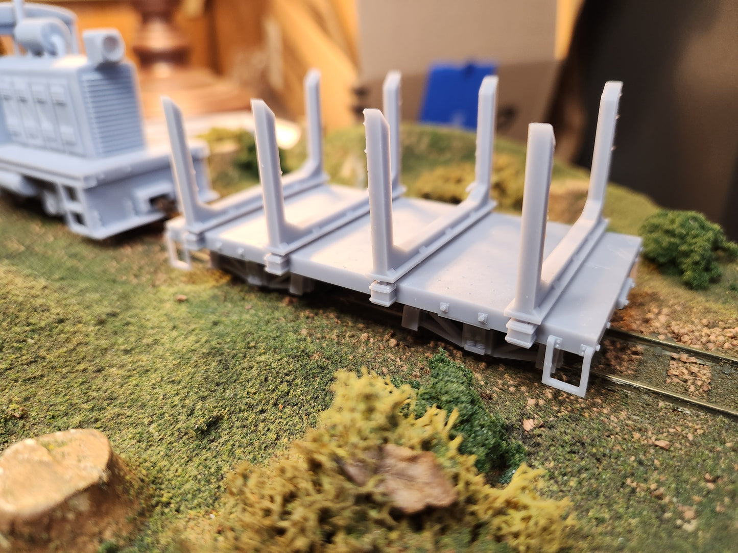 On30 3D Printed 16ft Flat Car with log bunks(Set of 2)