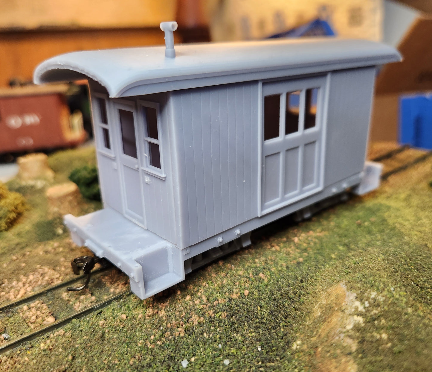 On30 3D Printed Short Baggage Car Kit With Round Roof