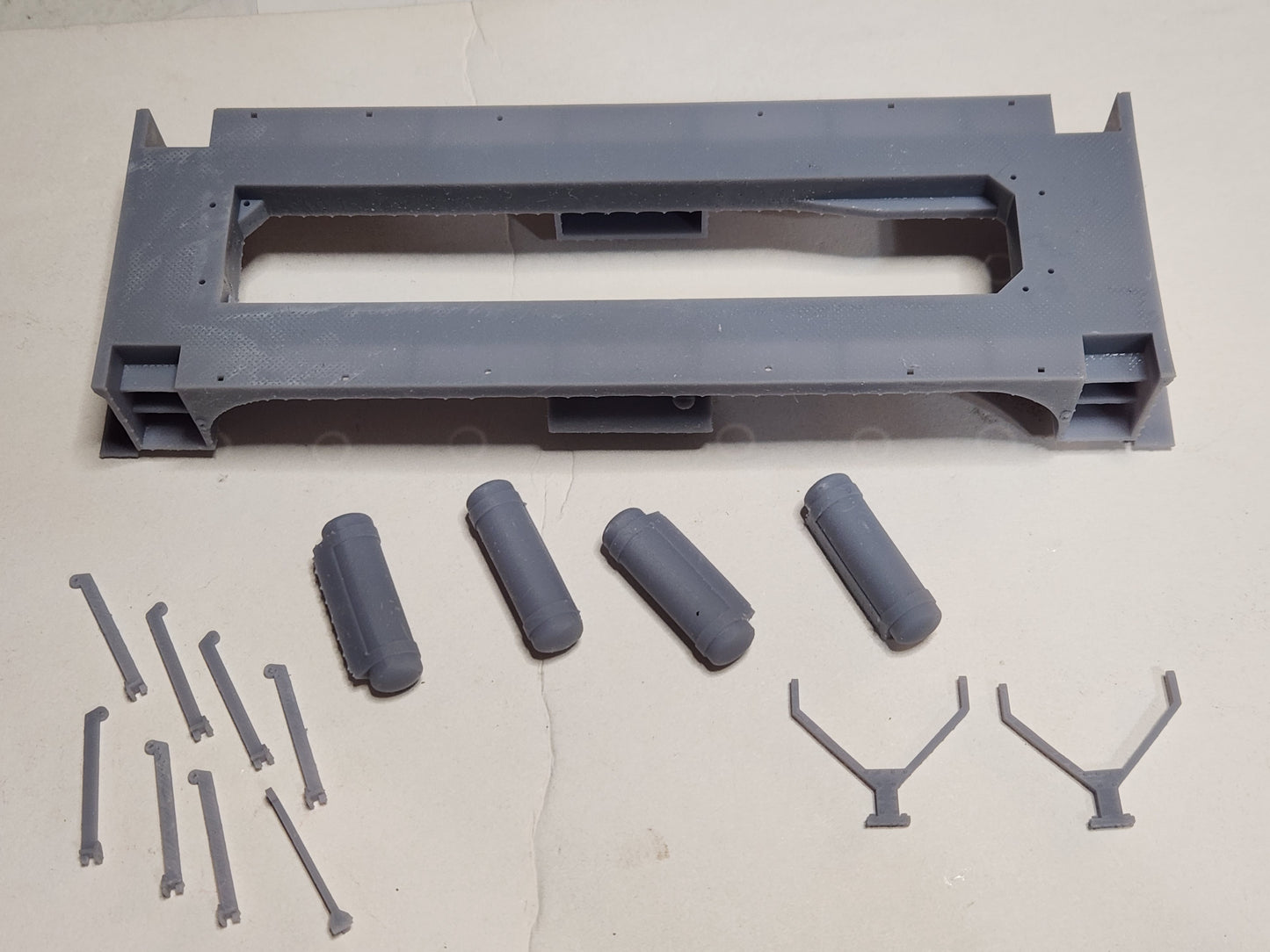 On30 Freelance Center Cab Chassis Kit 3D printed For Athearn SW7 Mechanism