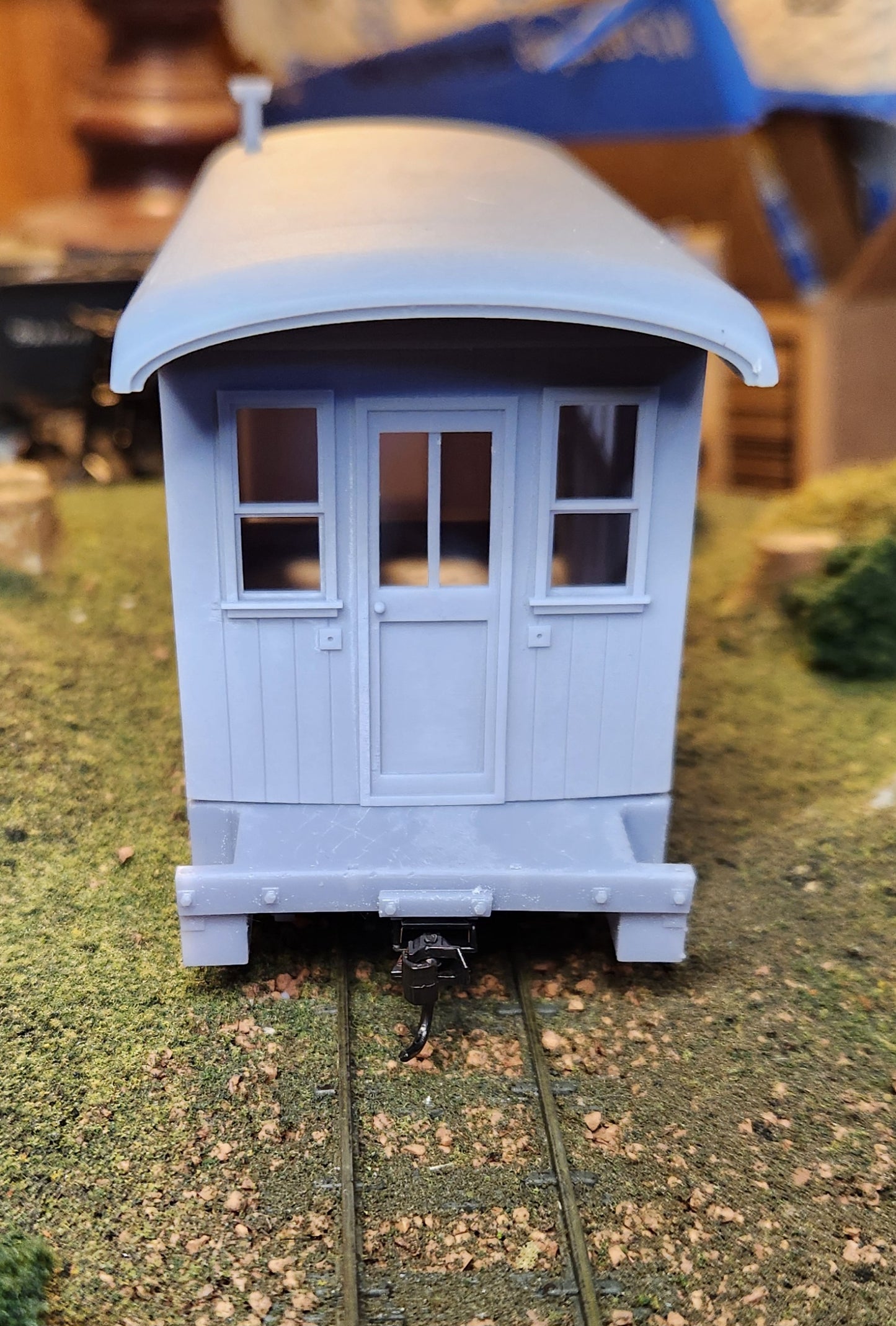 On30 3D Printed Short Baggage Car Kit With Round Roof