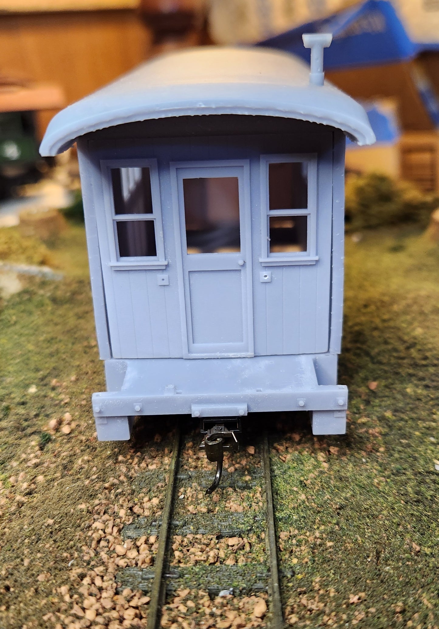 On30 3D Printed Short Baggage Car Kit With Round Roof