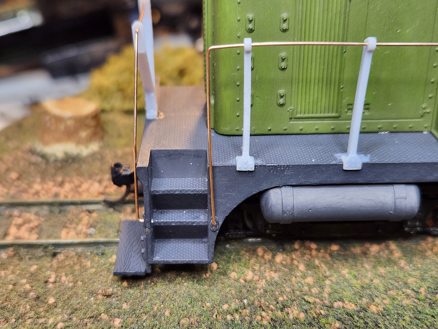 On30 Freelance Center Cab Switcher Kit 3D printed For Athearn SW7 Mechanism