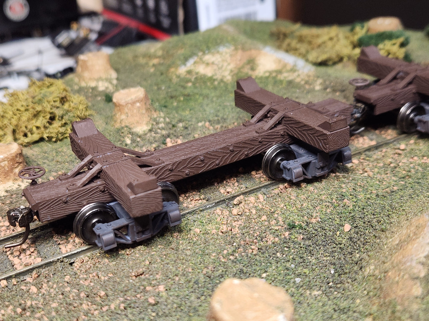 On30 3D Printed 16ft Skeleton Log Cars with trucks(Set of 2)