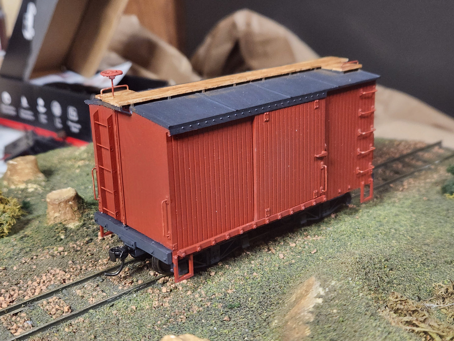 On30 3D Printed 16ft Box Car Kit with trucks