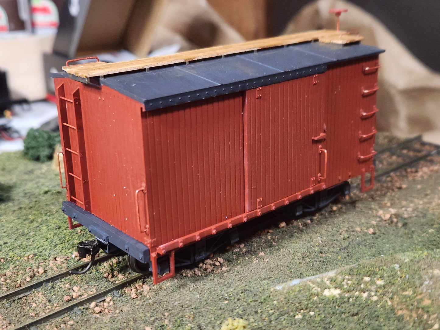 On30 3D Printed 16ft Box Car Kit with trucks