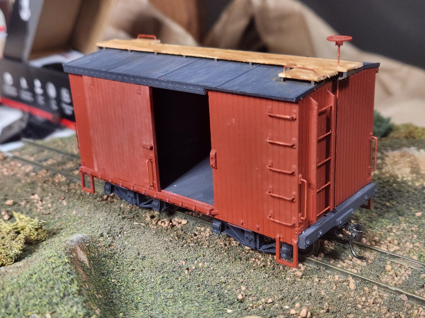 On30 3D Printed 16ft Box Car Kit with trucks