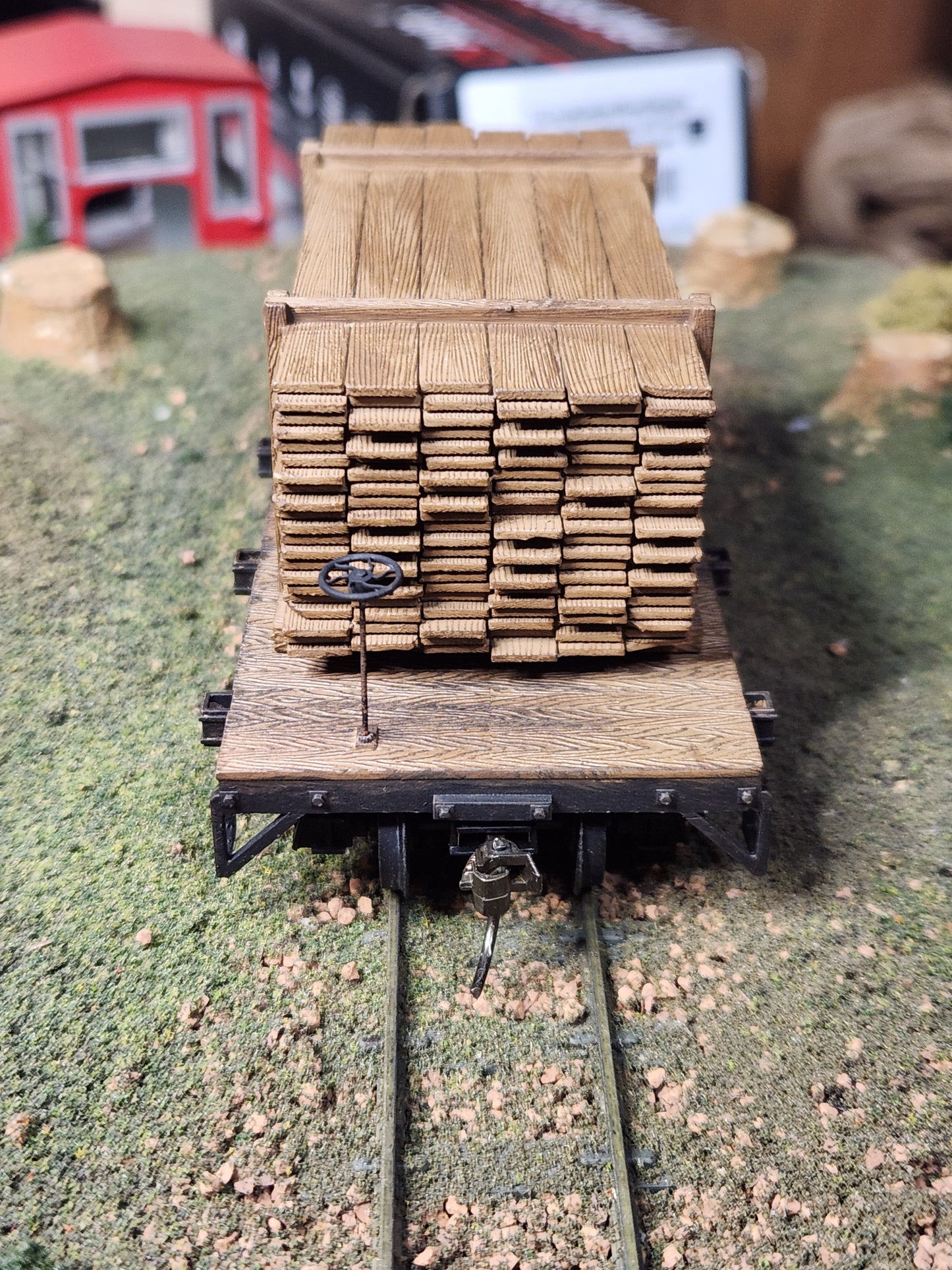 On30 3D Printed 16ft Flat Car With Lumber Load