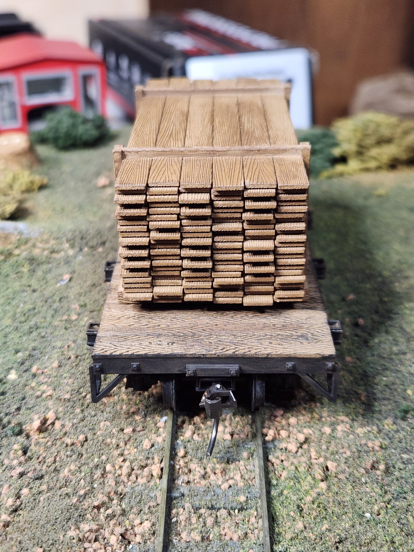 On30 3D Printed 16ft Flat Car With Lumber Load