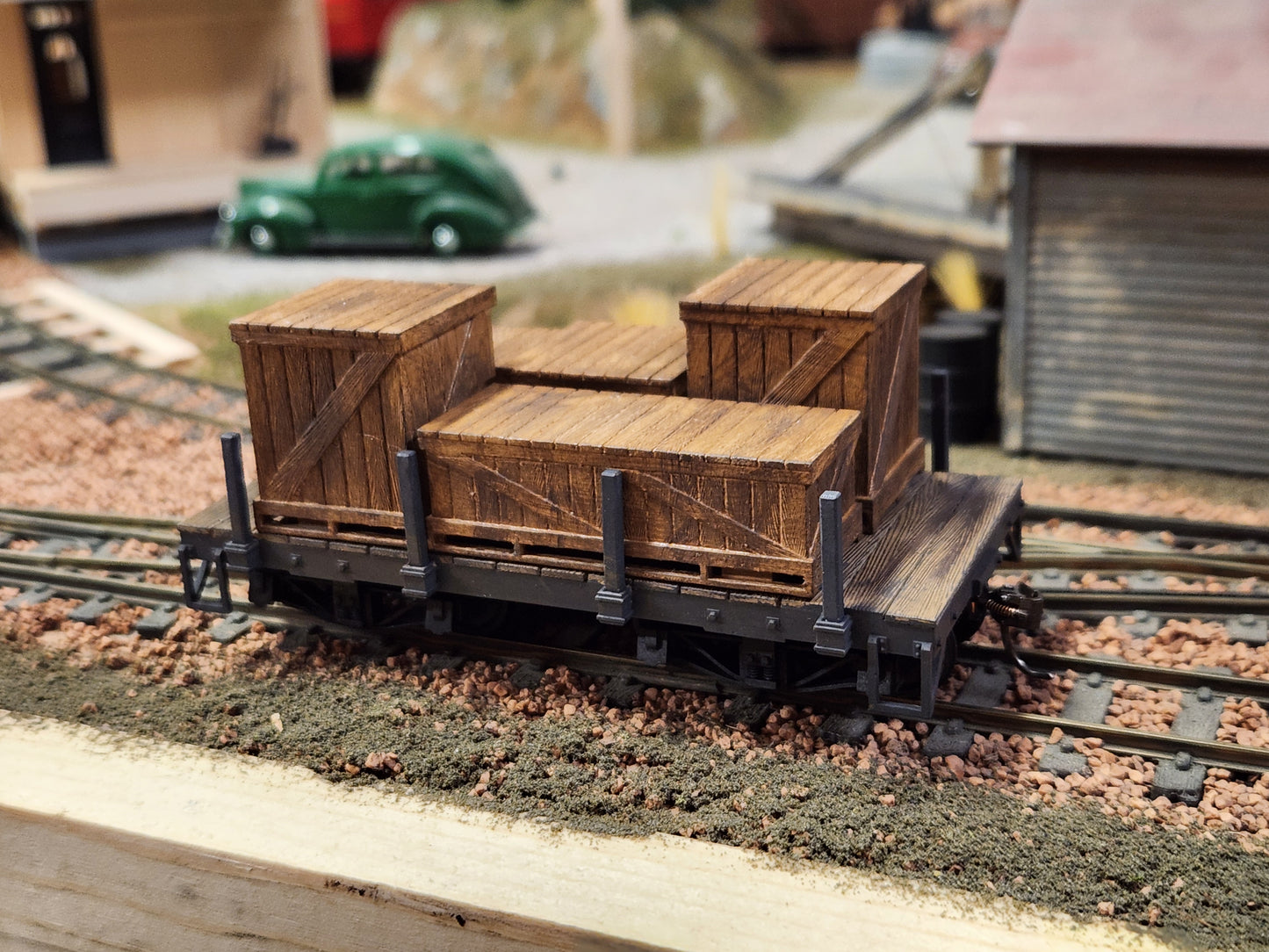 On30 3D Printed 16ft Flat Car With Wood Crate Load